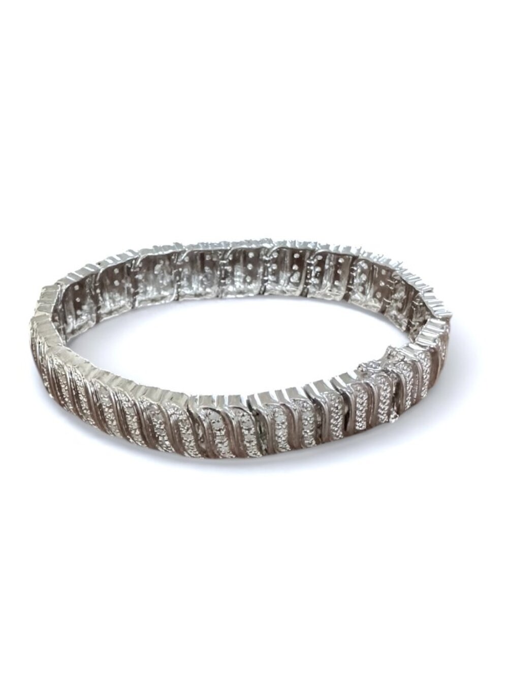 Diamond silver wave-link bracelet